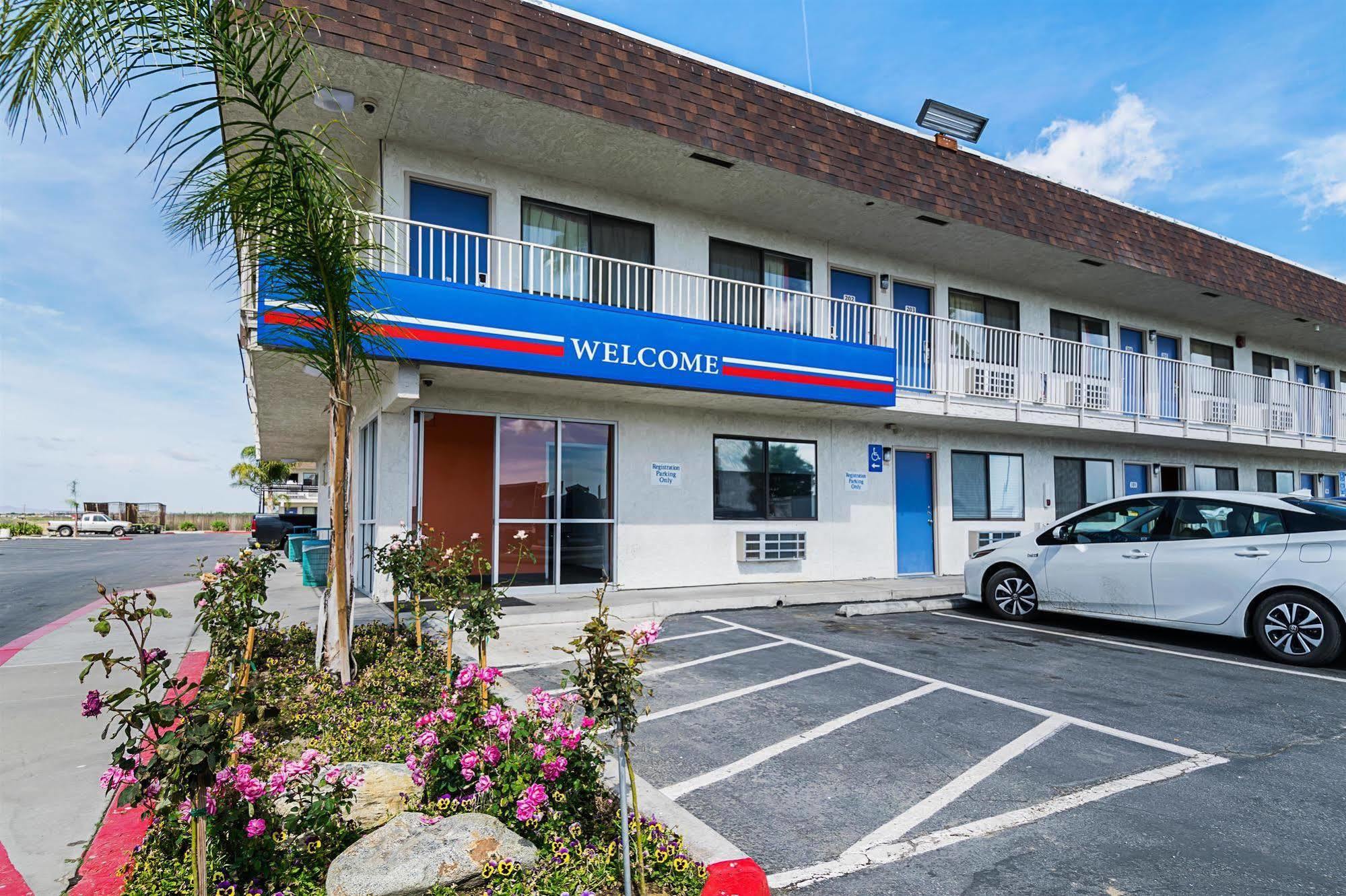 Motel 6 Lost Hills / Buttonwillow Racetrack Kültér fotó